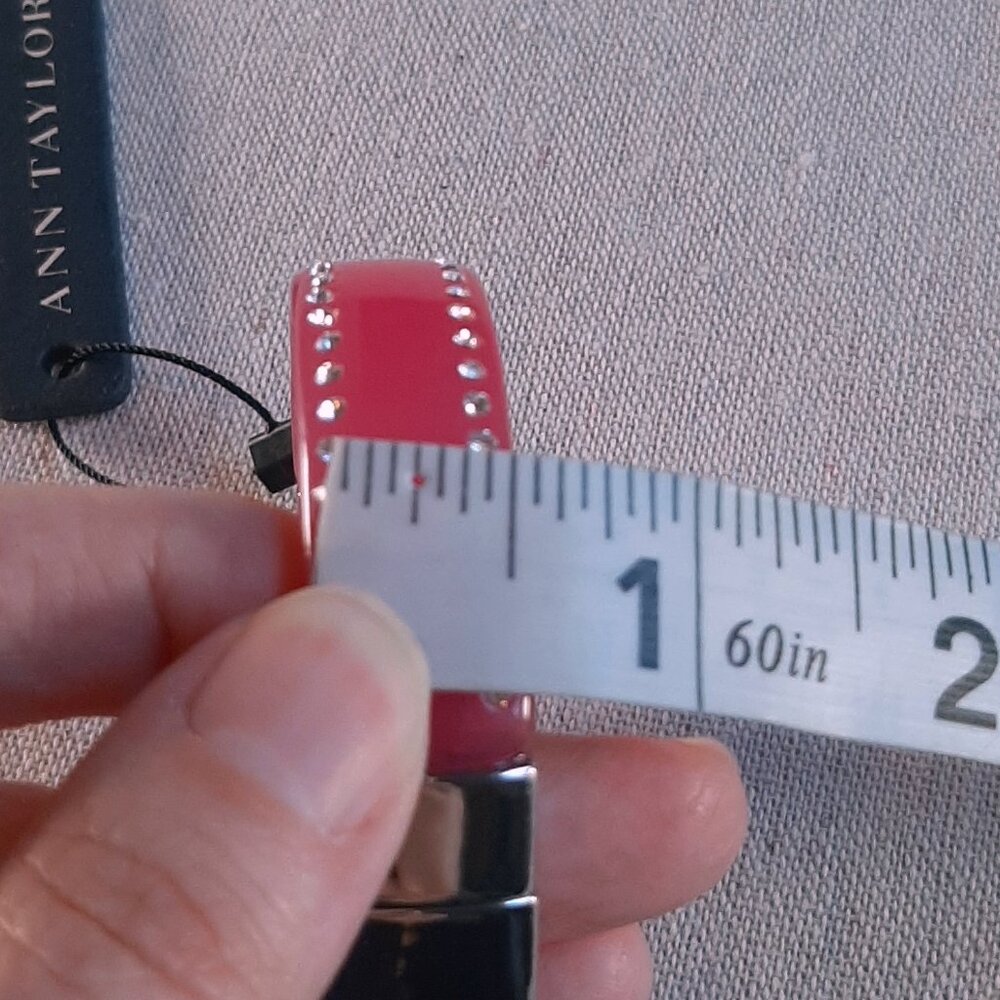 Ann Taylor NWT Pink Lucite Rhinestone Bangle - Picture 7 of 7